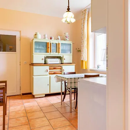Apartment Authentic And Cosy With Big Beautifull Garden Altentreptow
