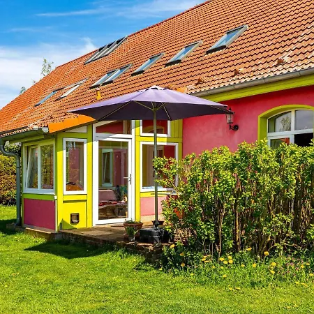 Apartment Authentic And Cosy With Big Beautifull Garden Altentreptow